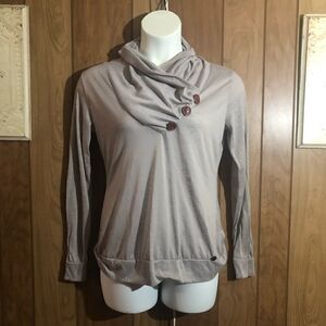 Gamiss womens cowl neck long sleeve shirt. Size XL. Gray